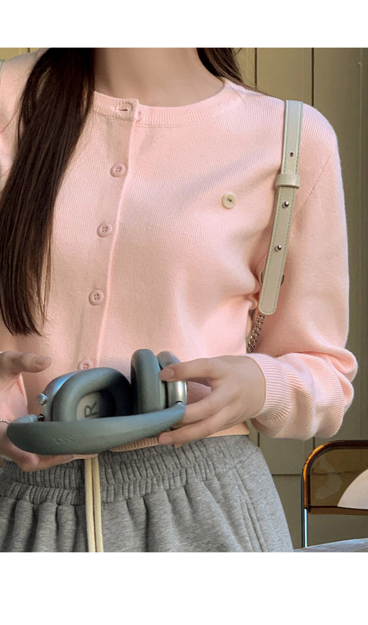 온리 프리미엄 소프트 심볼 니트 가디건